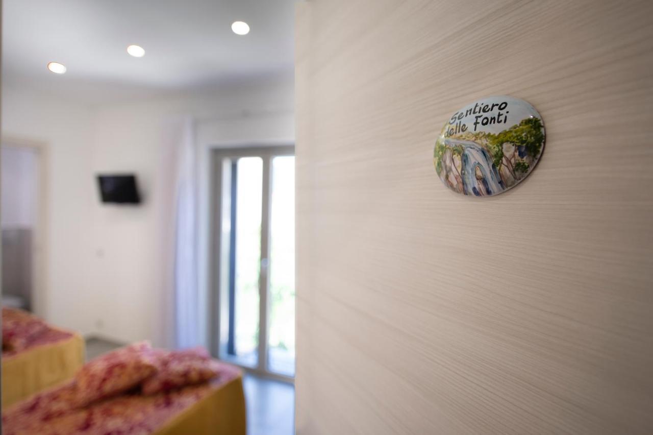 B&B L'Amaranto อาเจโรลา ภายนอก รูปภาพ