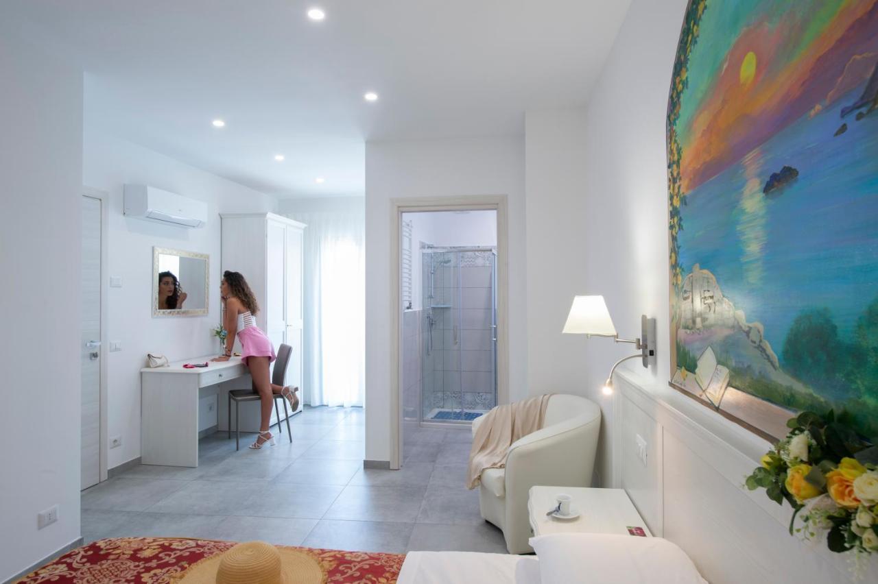 B&B L'Amaranto อาเจโรลา ภายนอก รูปภาพ