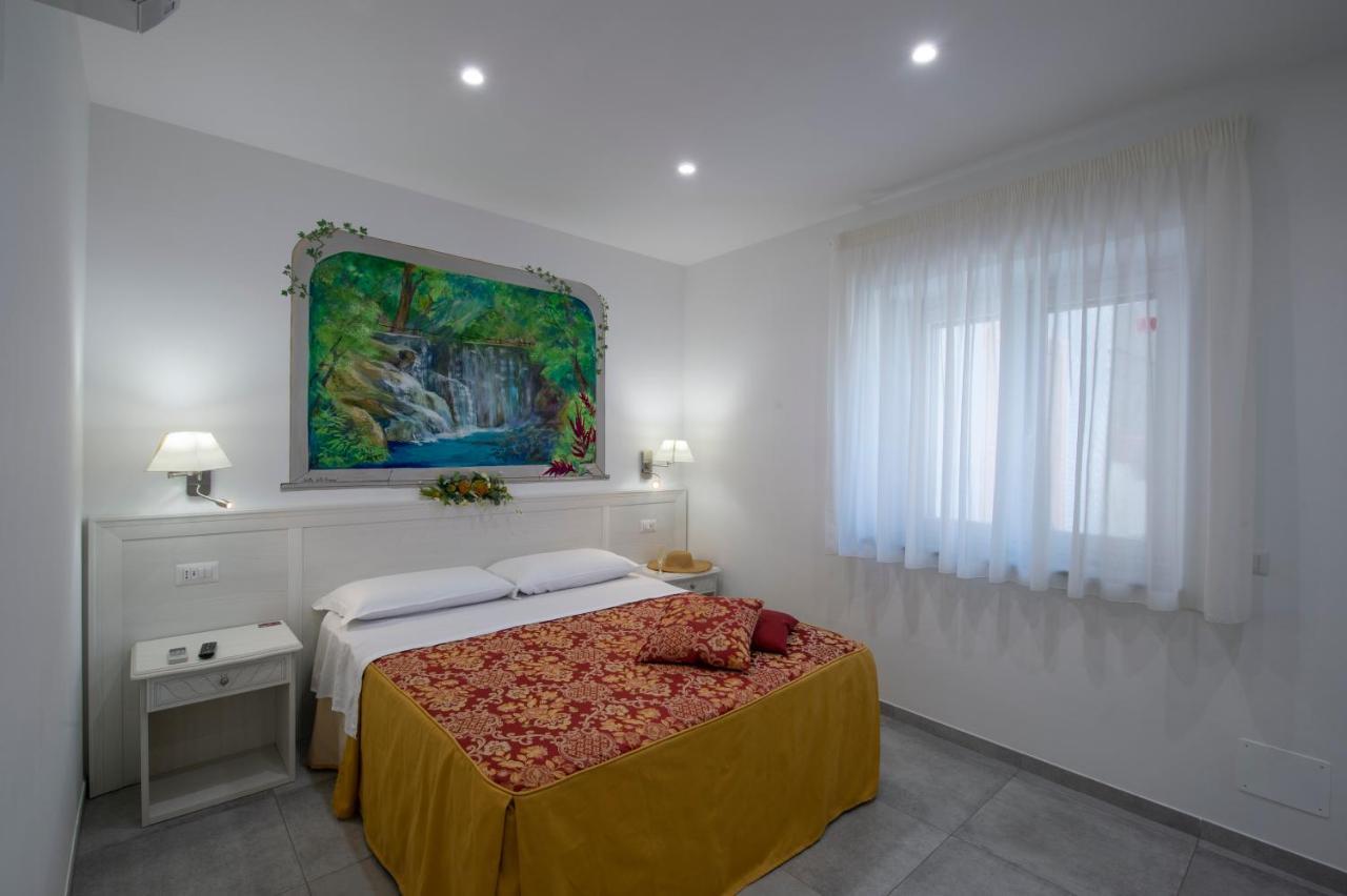 B&B L'Amaranto อาเจโรลา ภายนอก รูปภาพ