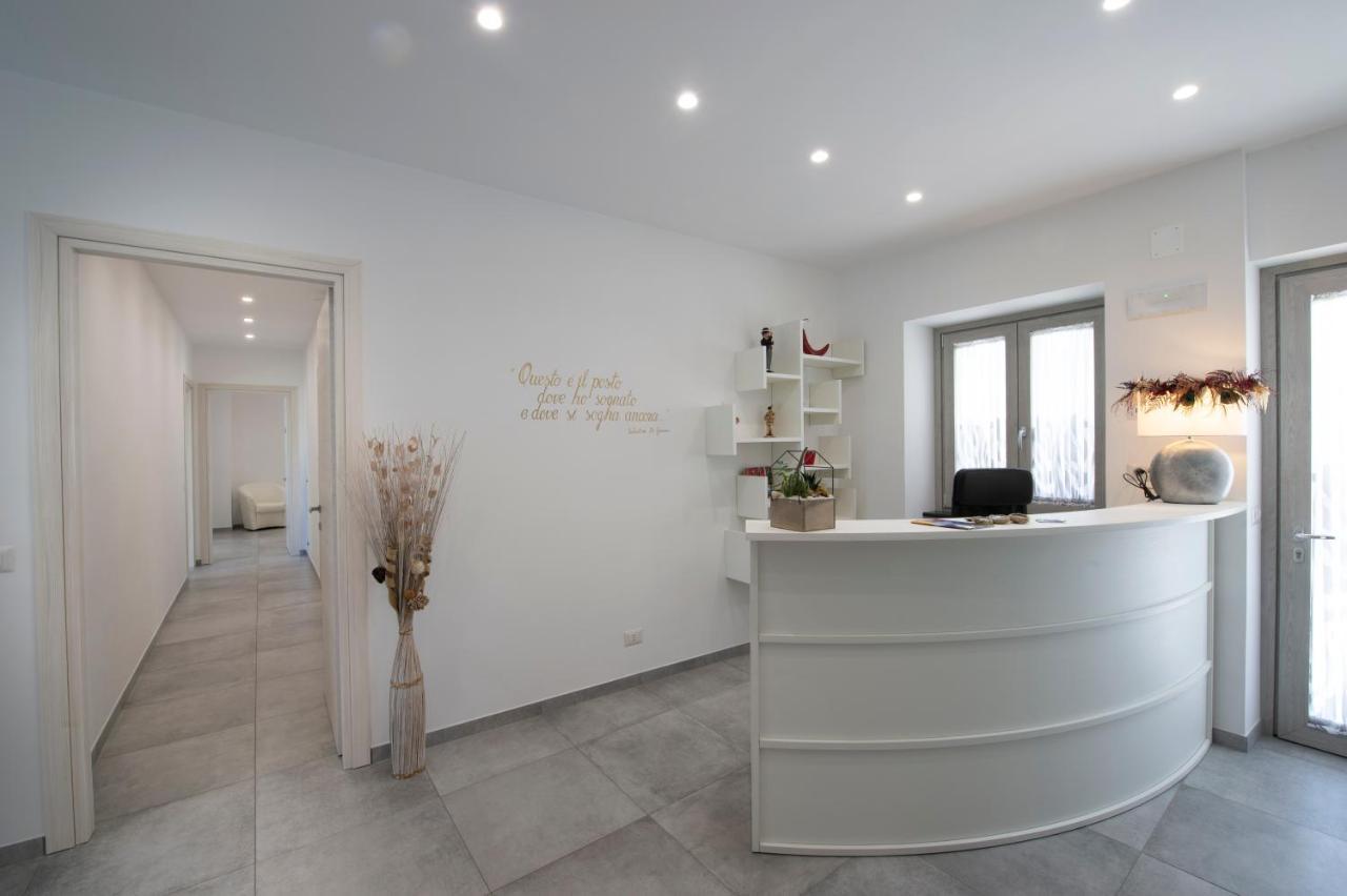 B&B L'Amaranto อาเจโรลา ภายนอก รูปภาพ