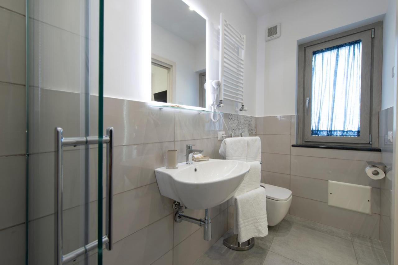 B&B L'Amaranto อาเจโรลา ภายนอก รูปภาพ