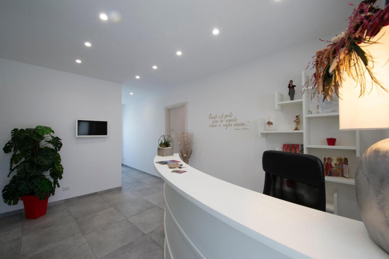 B&B L'Amaranto อาเจโรลา ภายนอก รูปภาพ